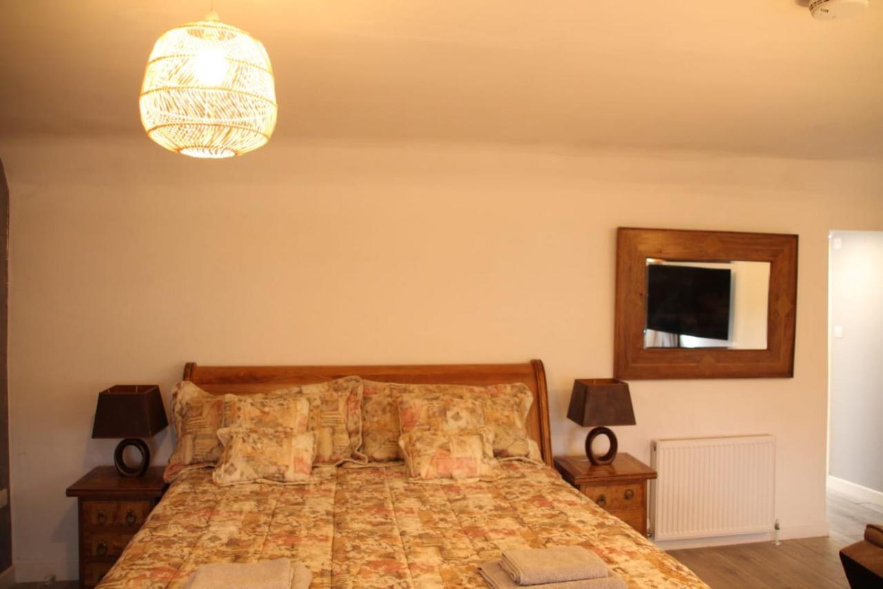House 1905 - Self Catering Serviced Apartment Tidworth Kültér fotó