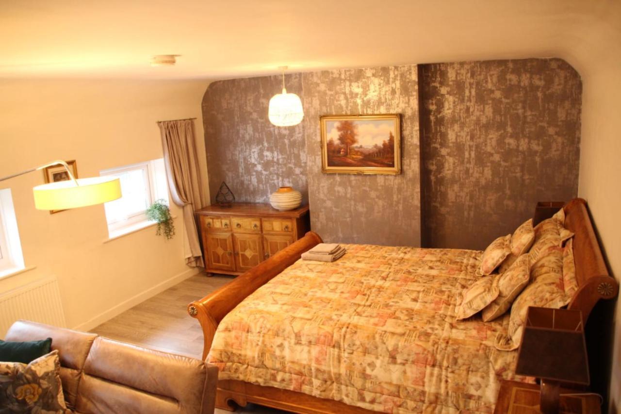 House 1905 - Self Catering Serviced Apartment Tidworth Kültér fotó