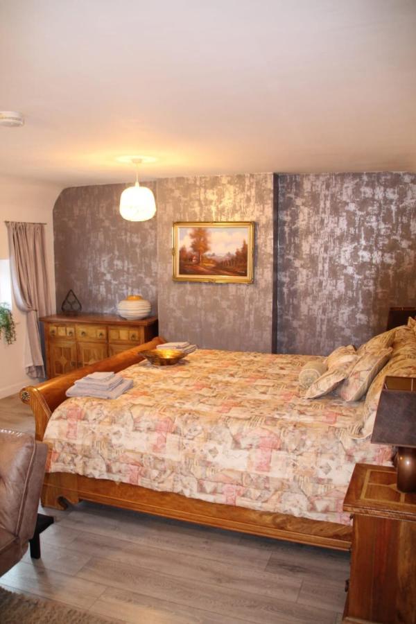 House 1905 - Self Catering Serviced Apartment Tidworth Kültér fotó