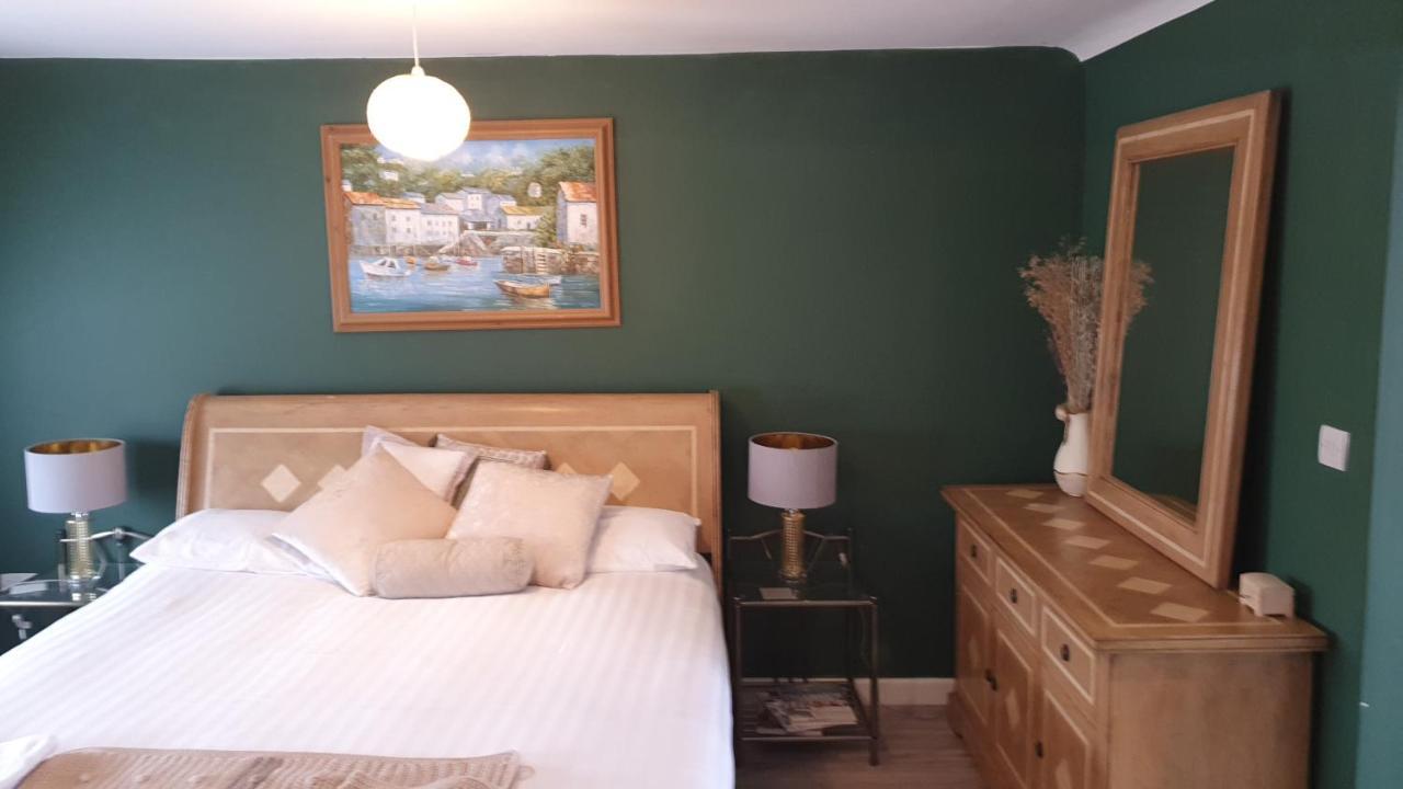 House 1905 - Self Catering Serviced Apartment Tidworth Kültér fotó