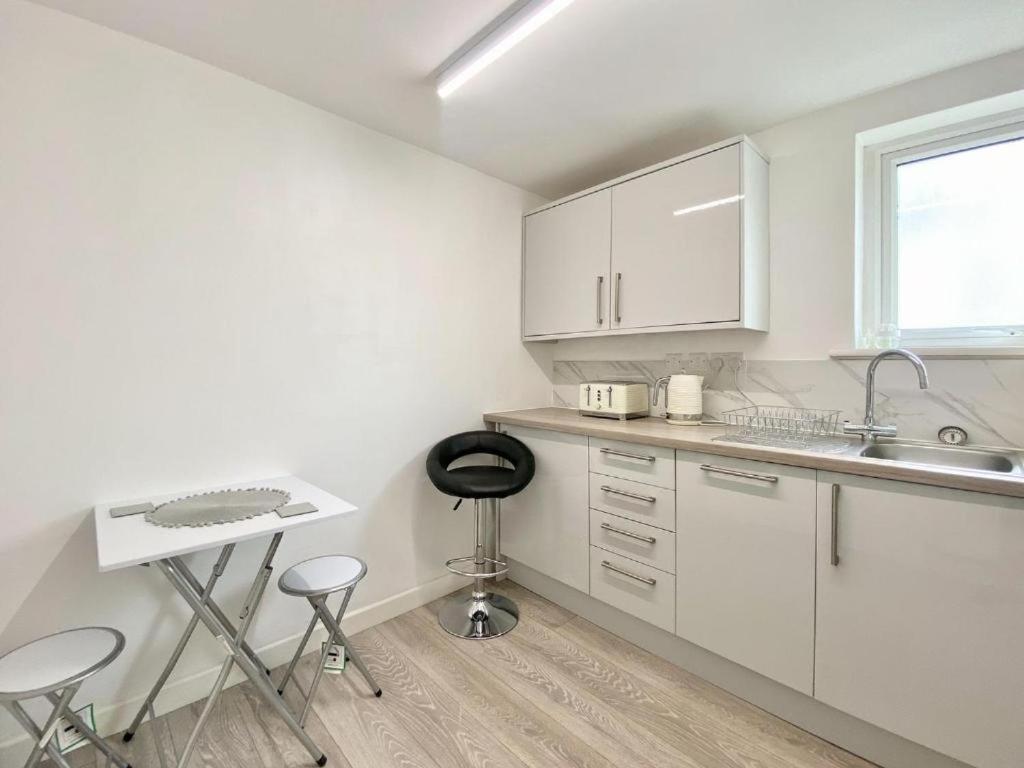 House 1905 - Self Catering Serviced Apartment Tidworth Kültér fotó