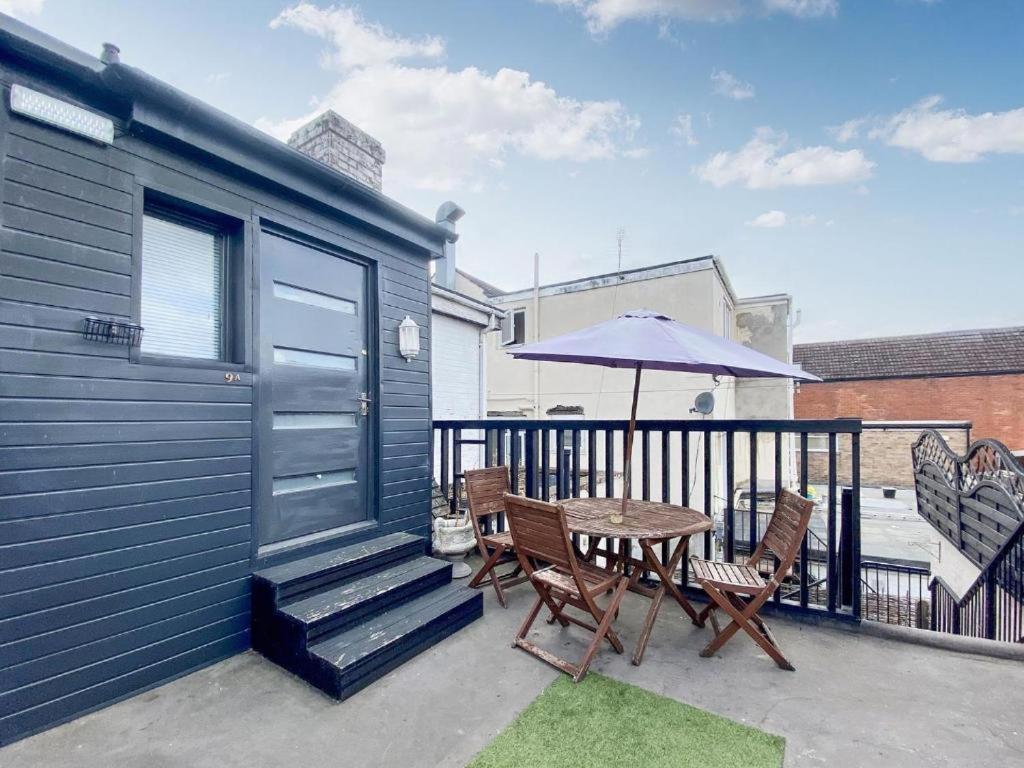 House 1905 - Self Catering Serviced Apartment Tidworth Kültér fotó